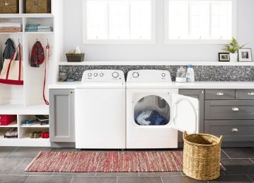 AMANA Electric Dryer with Wrinkle Prevent Option ​Model #: NED4655EW