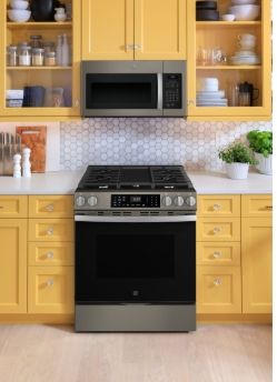 GE® 30" Slide-In Front-Control Convection Gas Range ​Model #: GGS600AVES