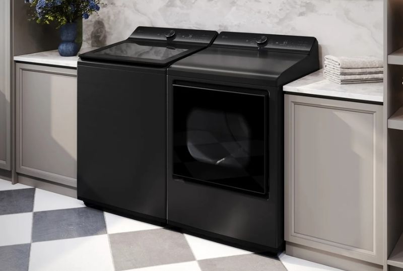 LG 5.0 cu. ft. Mega Capacity Smart Top Load Washer with Impeller WT8200CL