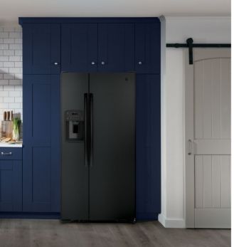 GE® 23.0 Cu. Ft. Side-By-Side Refrigerator GSS23GGPBB