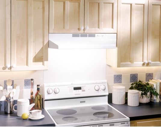 Broan under-cabinet range hood 413001