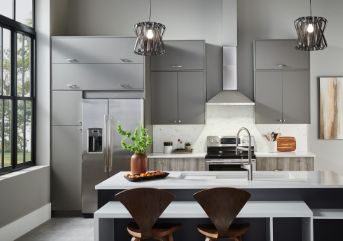 Broan 36-Inch Convertible Wall-Mount Pyramidal Chimney Hood BWP2366SS