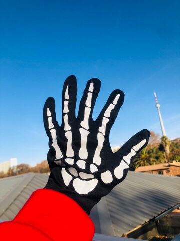 Skeleton Gloves 🩻🧤