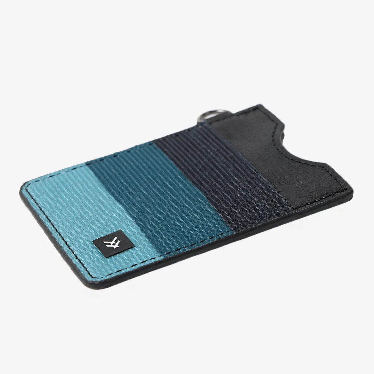 Thread Carson Vertical Wallet