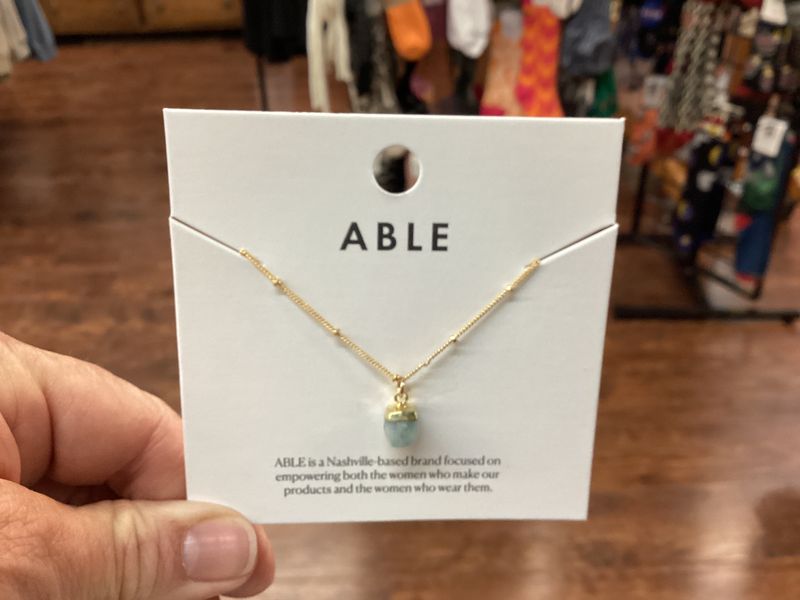 Able Aquamarine pendant necklace