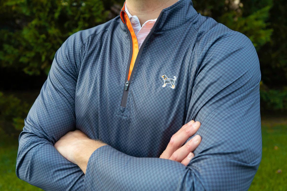 Volunteer Traditions Checkerboard Pullover, Size: M, Color: Charcoal