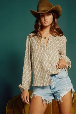 Bucket List Geometric Print long sleeve shirt