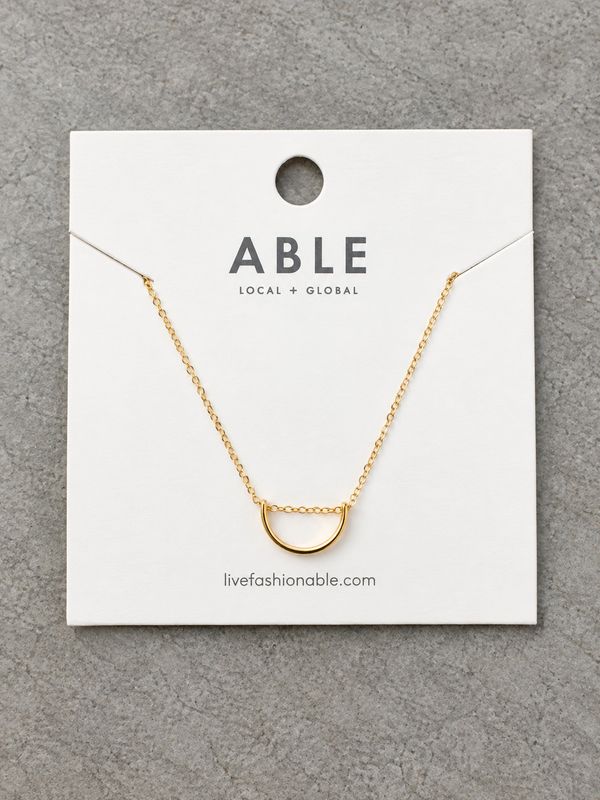 Able Arch necklace
