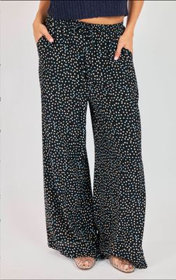 Sadie &amp; Sage New Romance Pants 