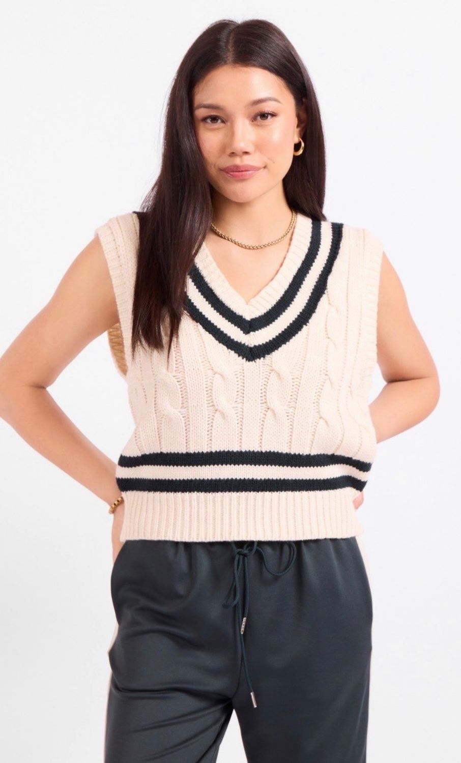Sadie &amp; Sage Novel V Neck Sweater, Size: XS