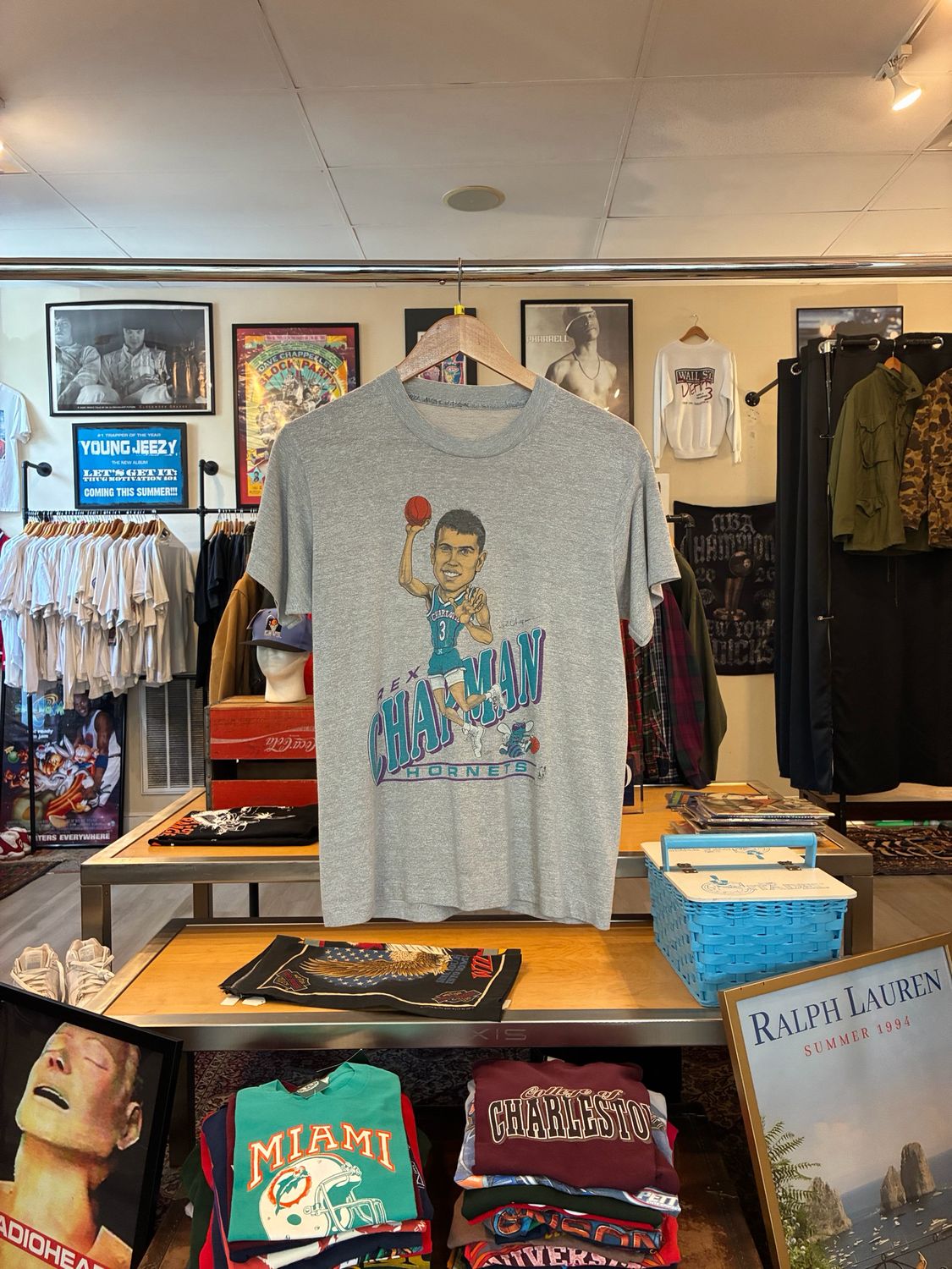 Salem Rex Chapman Hornets Tee sz. M/L