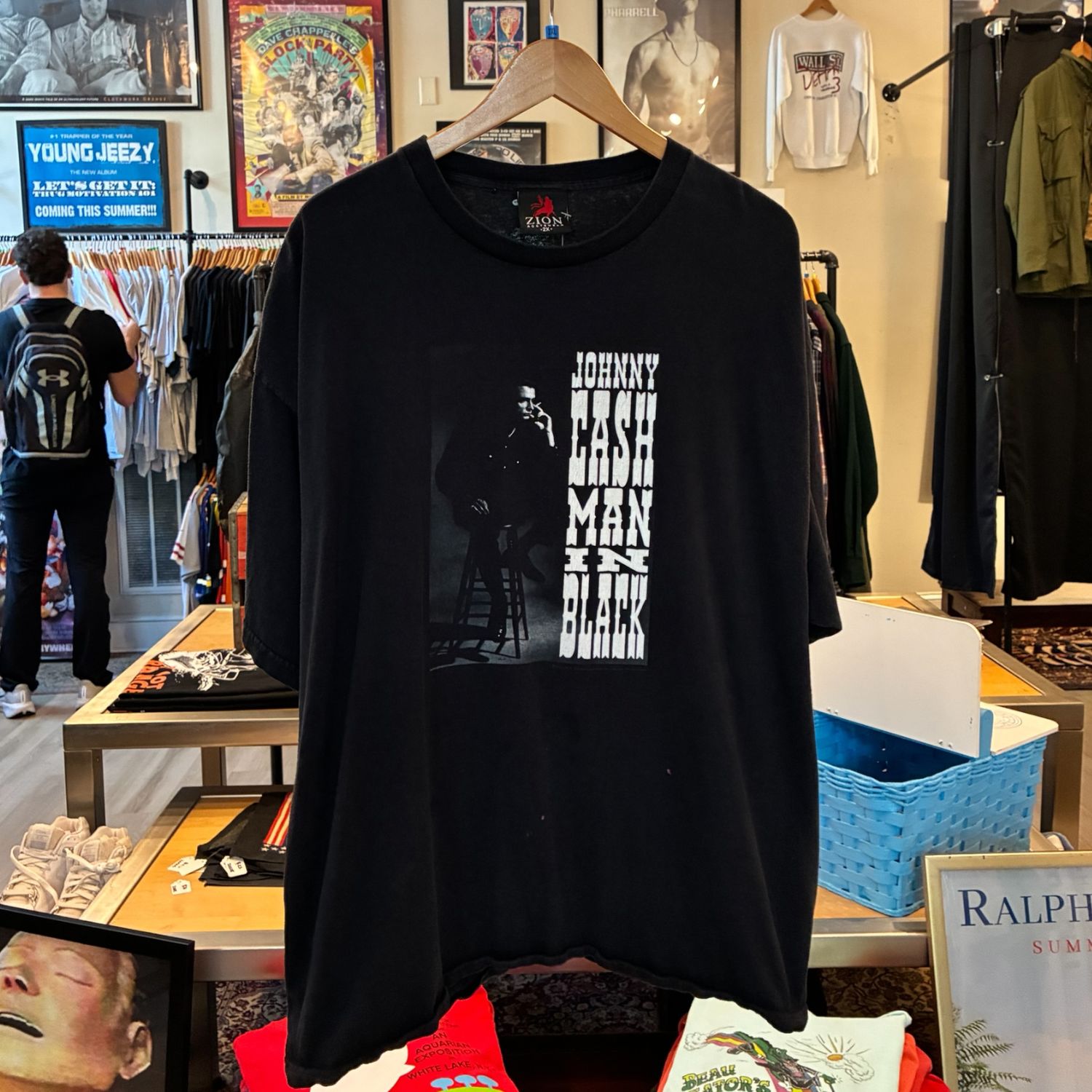 Johnny Cash “Man In Black” Tee sz. XL