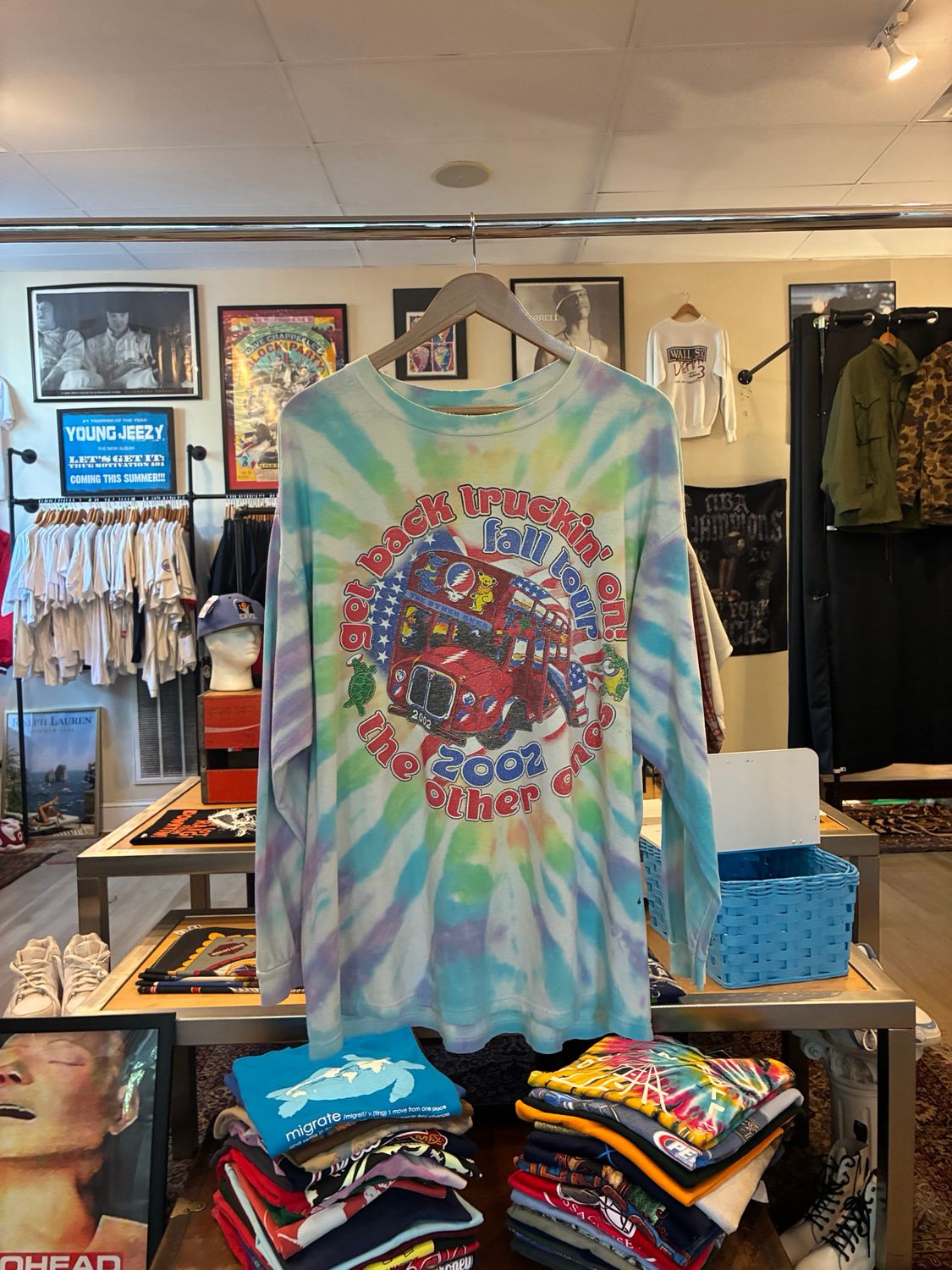 2002 Get Back Truckin Grateful Dead Tee sz. XL