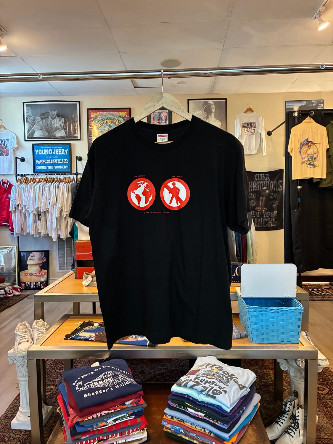 Supreme “Save The World” Tee sz. M