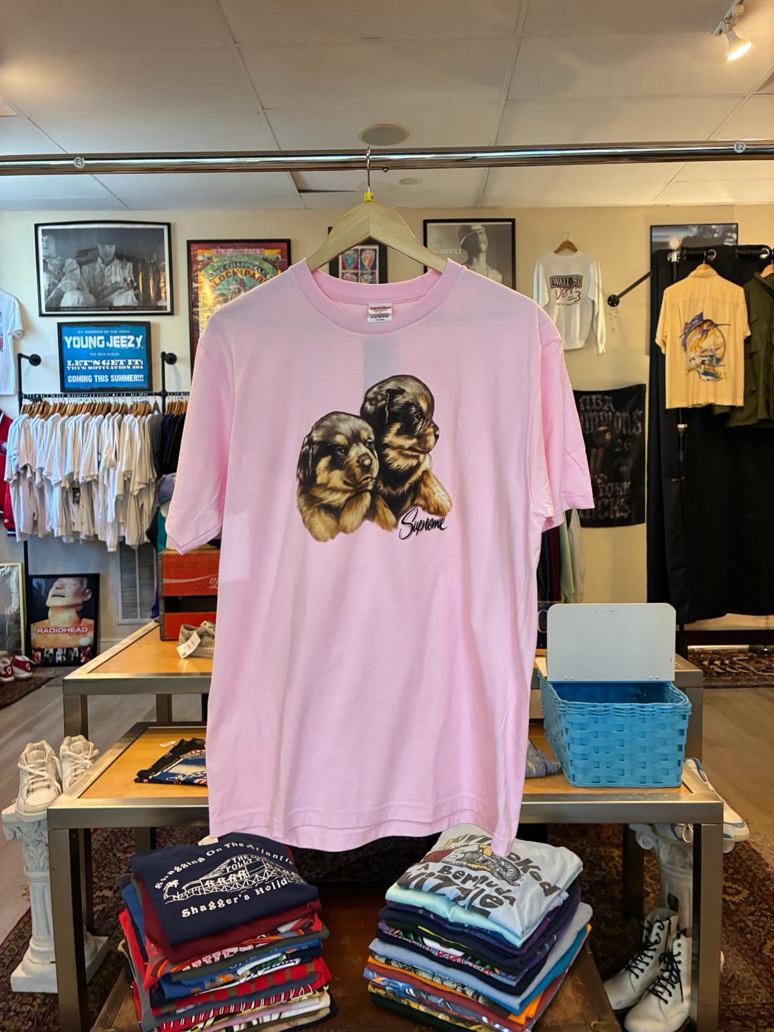 Supreme “Puppies” Pink Tee sz. M