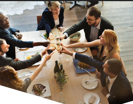 ALMUERZO FRENTE AL LAGO ALMUERZO FRENTE AL LAGO