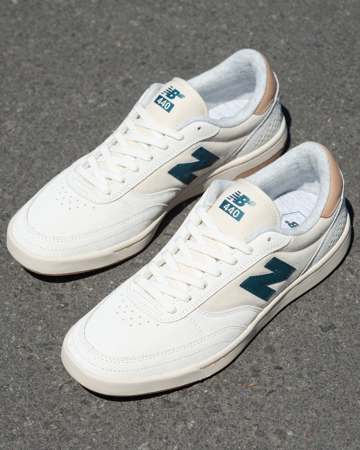 NEW BALANCE 440 SST