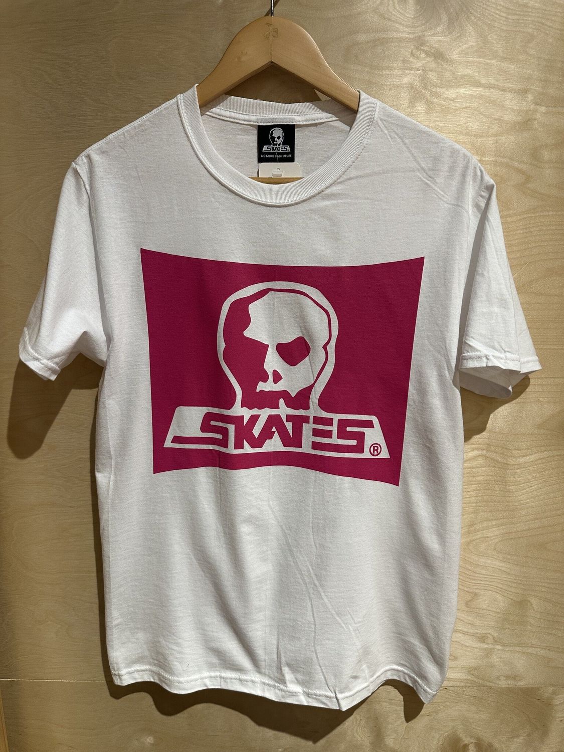 Skull Skates Burbs Tee - Ink Pink