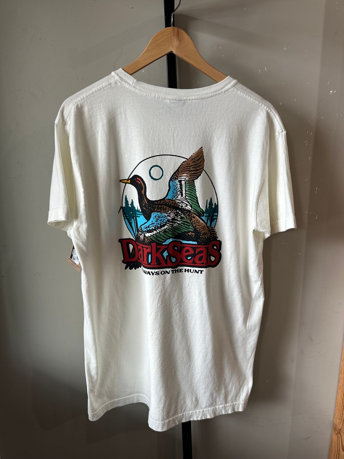 Dark Seas Duck Pond Tee - Tofu L