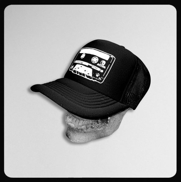 Skull Skates Cassette Mesh Trucker