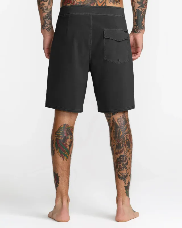RVCA VA Pigment Trunk 19" - Black