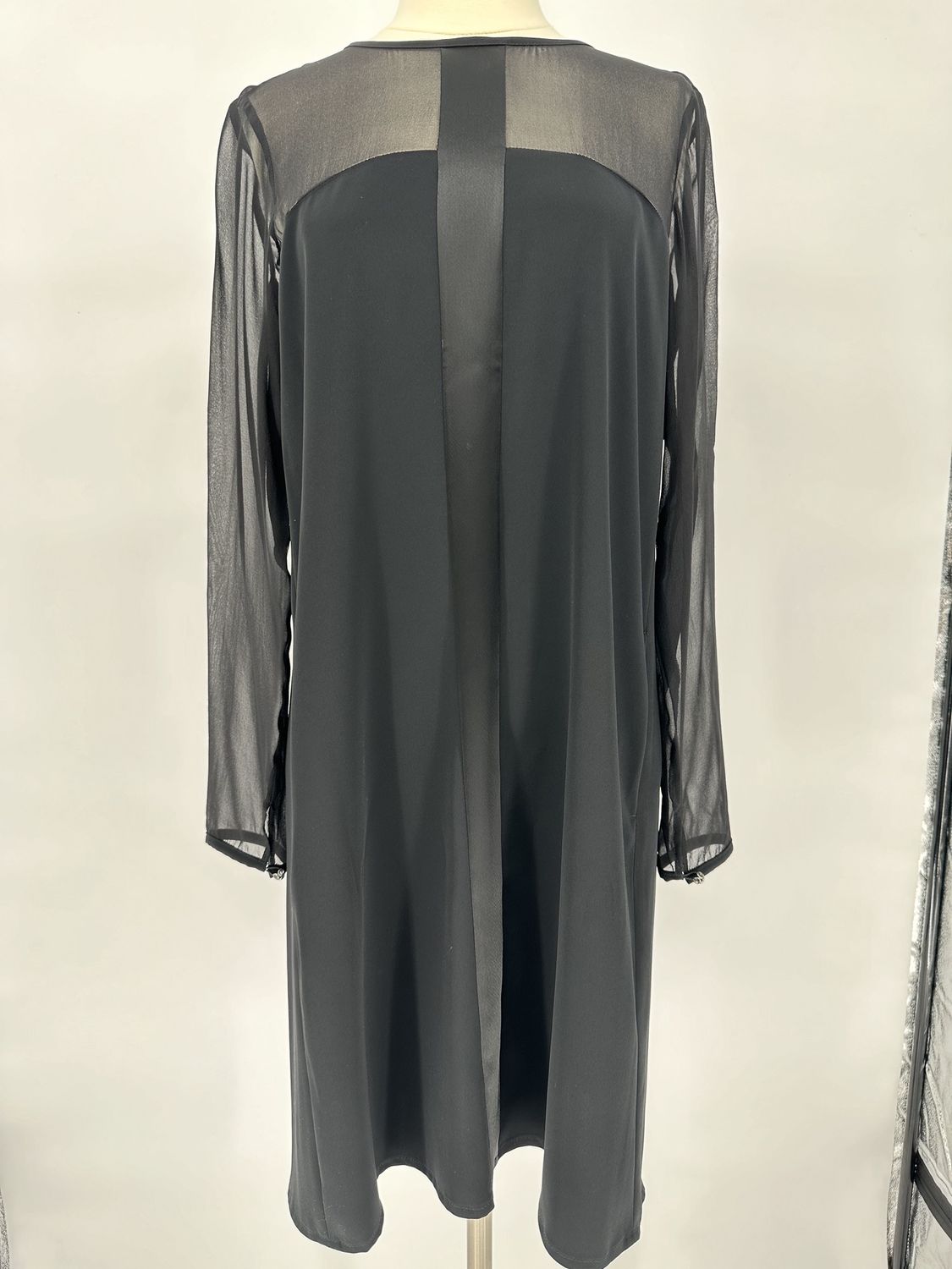 Luisa Cerano- Black Dress Luisa Cerano- Black Dress