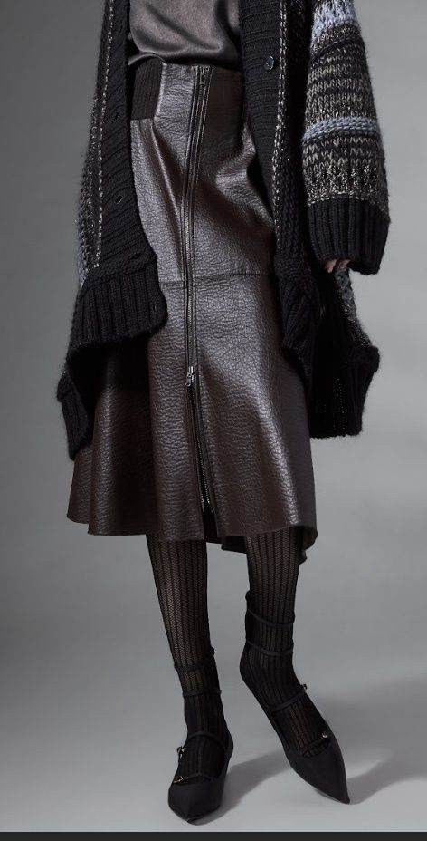 Tricot Chic-Zip Up Skirt