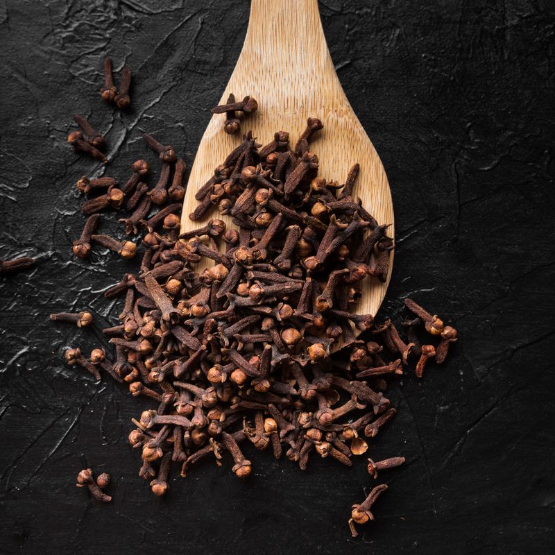 Cloves Whole