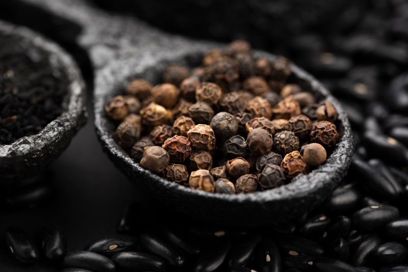 Szechuan peppercorns Fine Ground