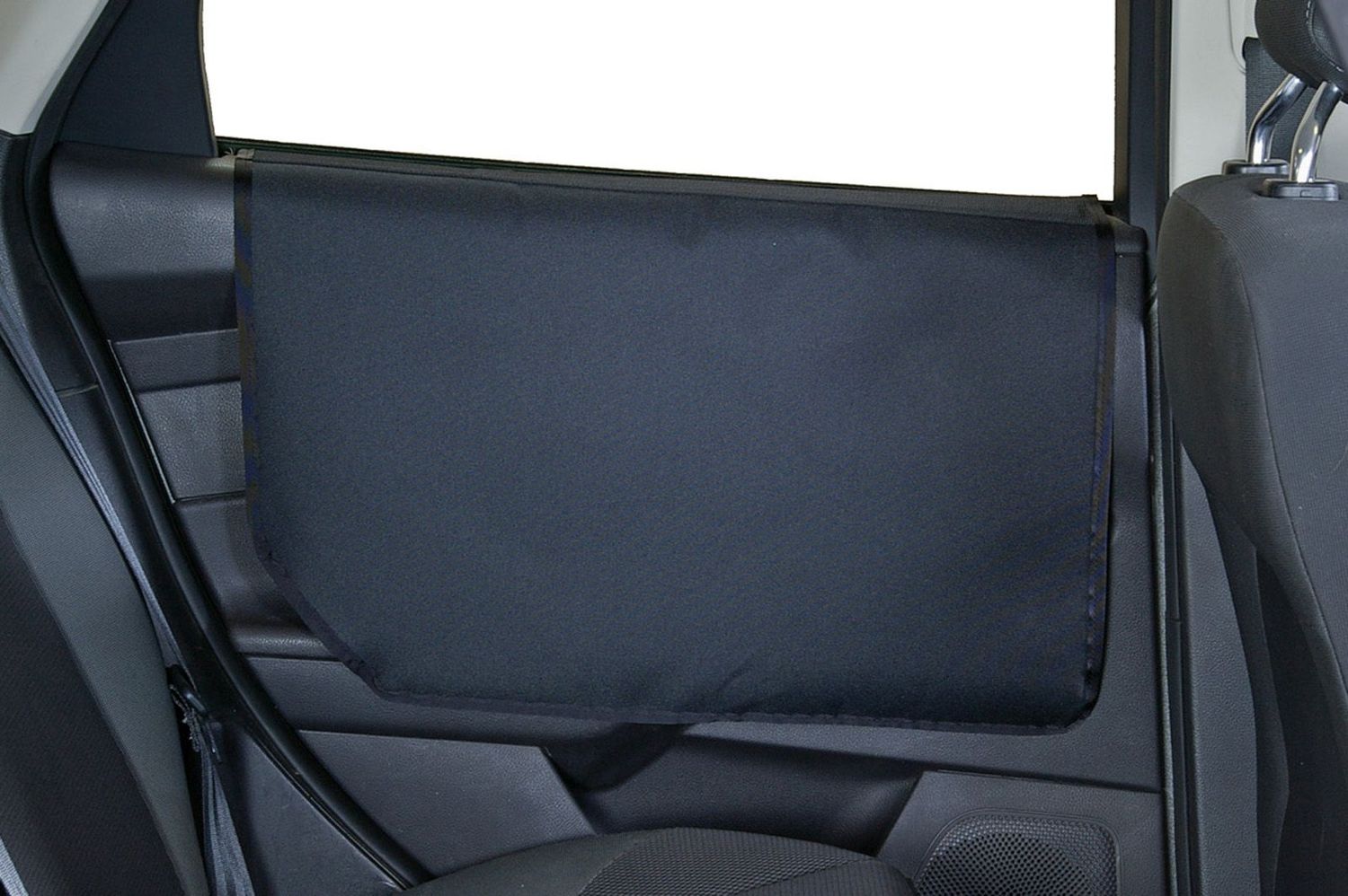 Bushwhacker - Vehicle Door Protector for Dogs - Sold as Pair - (27" x 17")