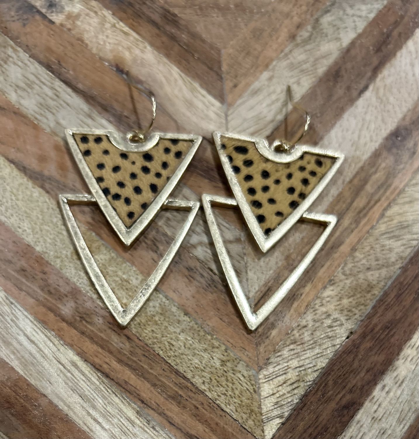 Double Triangle Cheetah Print Earrings