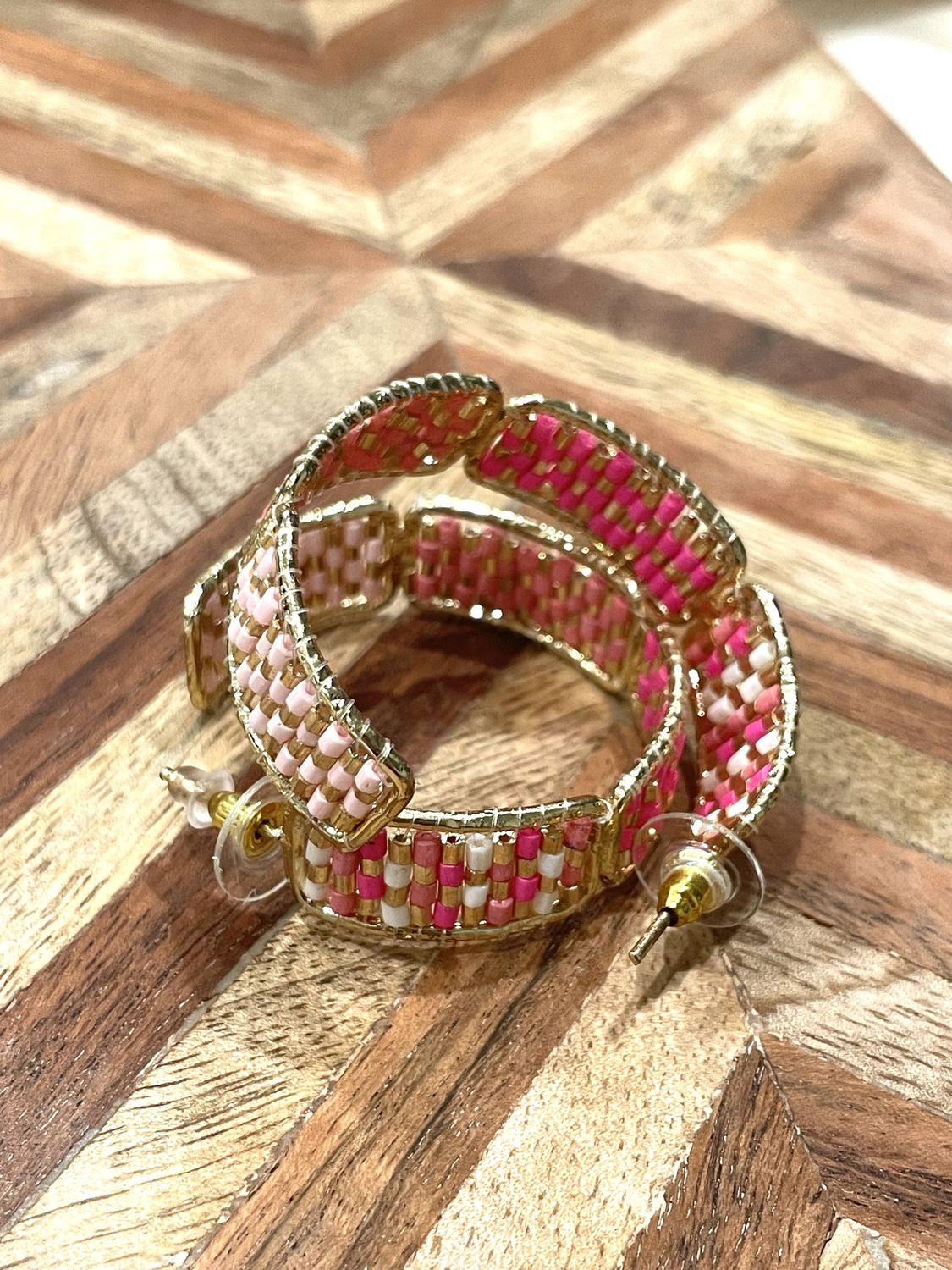 Check Pattern Beaded Hoop Earrings (Coral and Fuchsia)