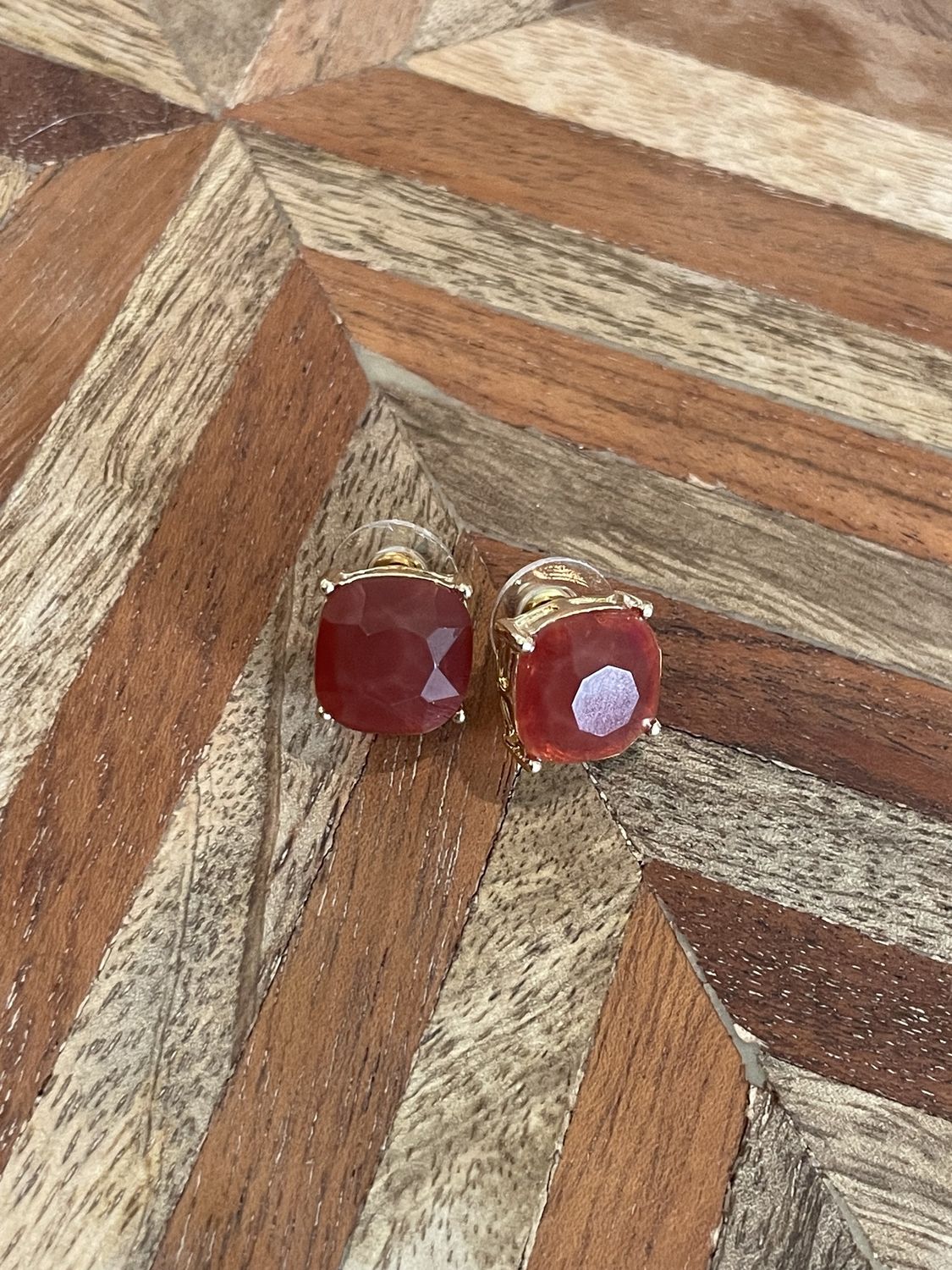 Burgundy/Gold Square Bead Stud Earrings