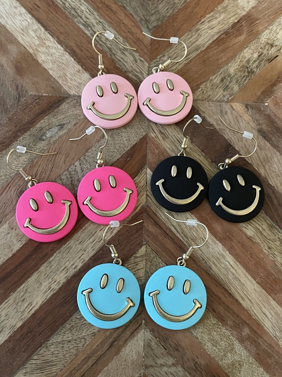 Smiley Face Dangle Earrings