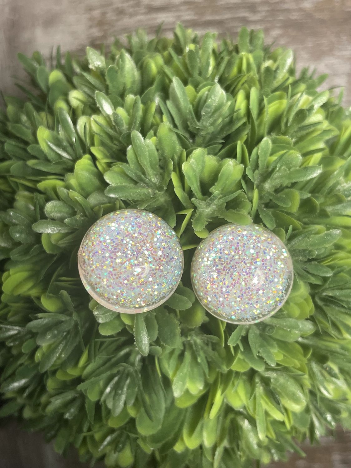 White Glitter Round Earrings