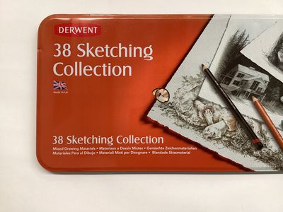 Derwent SKETCHING COLLECTION Tin 38