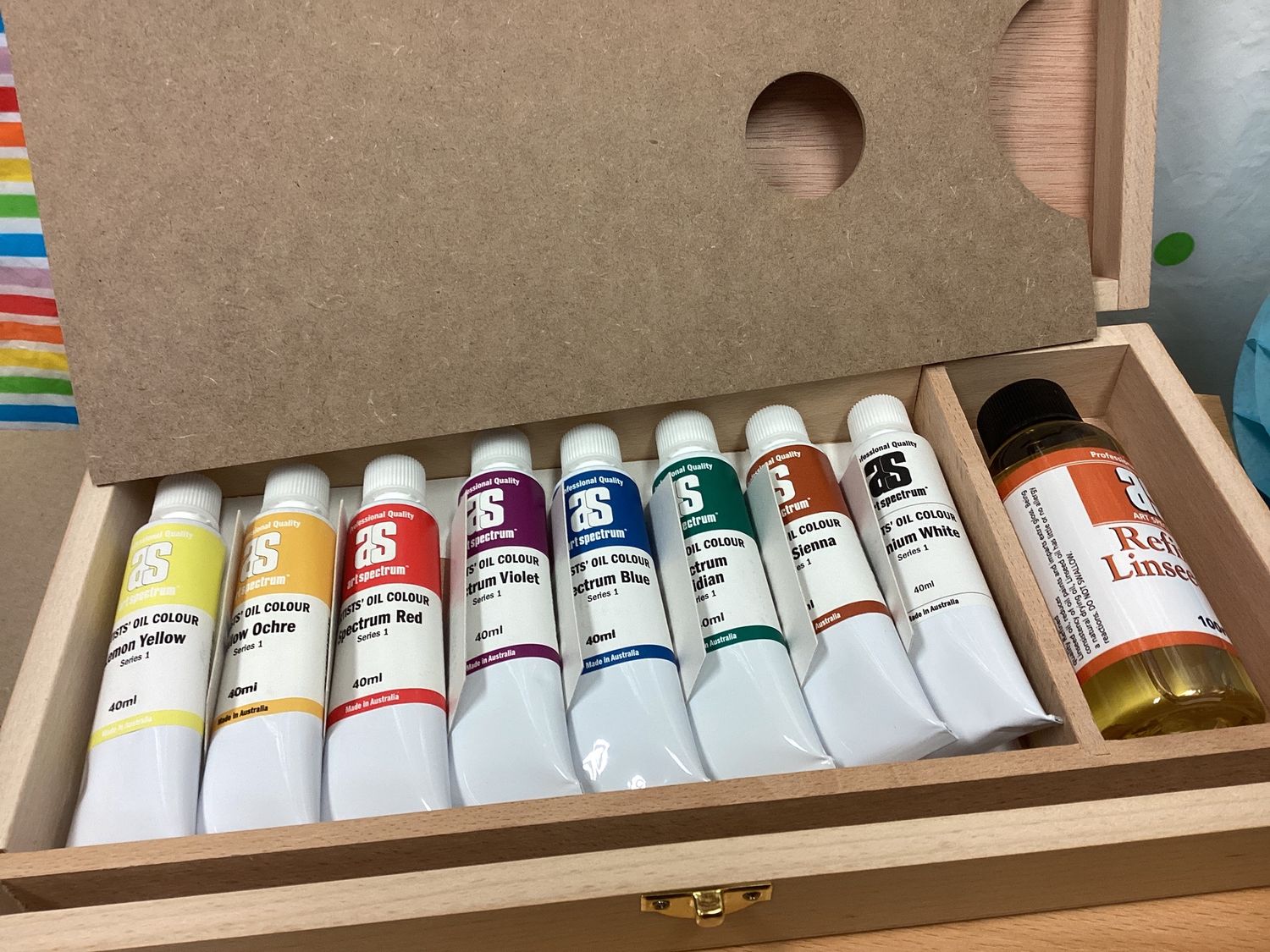 AS SET OILS WOODEN BOX 8x40ml TUBES &amp; 100ml REFINED LINSEED OIL