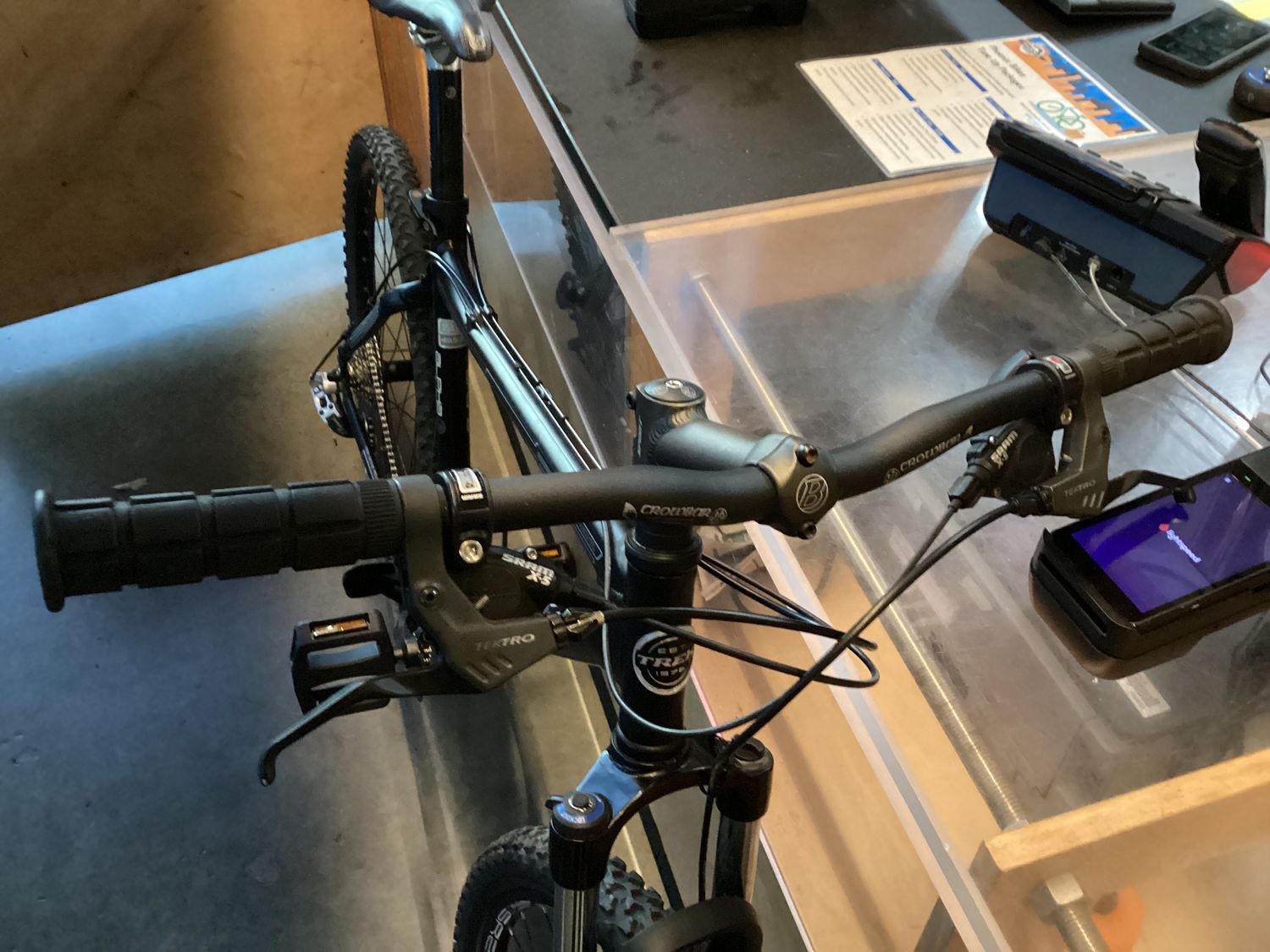 Trek Series 6000