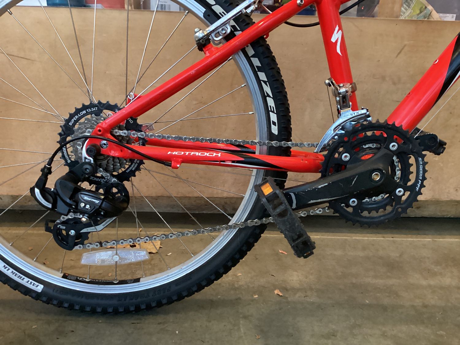 Specialized Hotrock Red 24