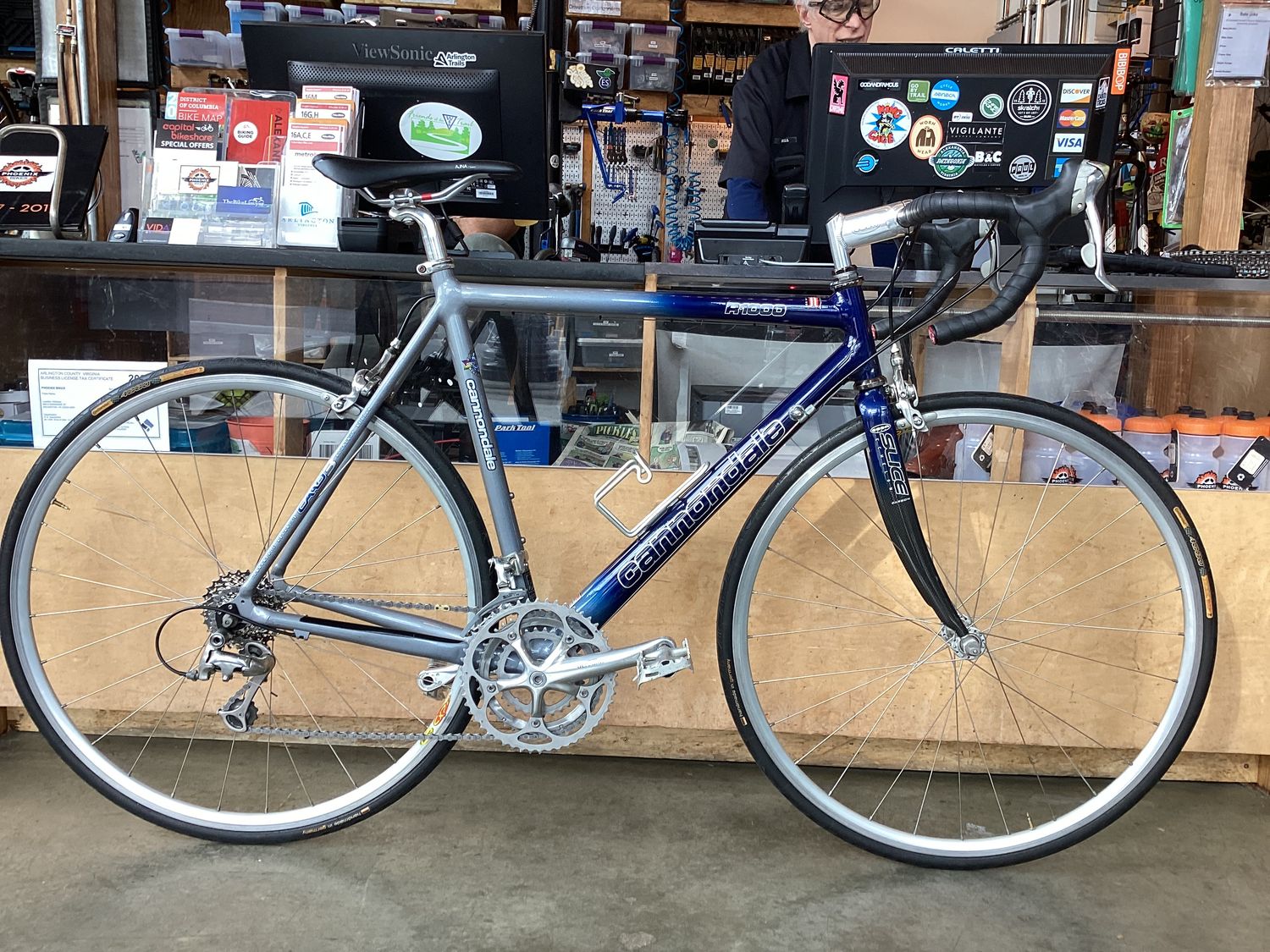 Cannondale R1000