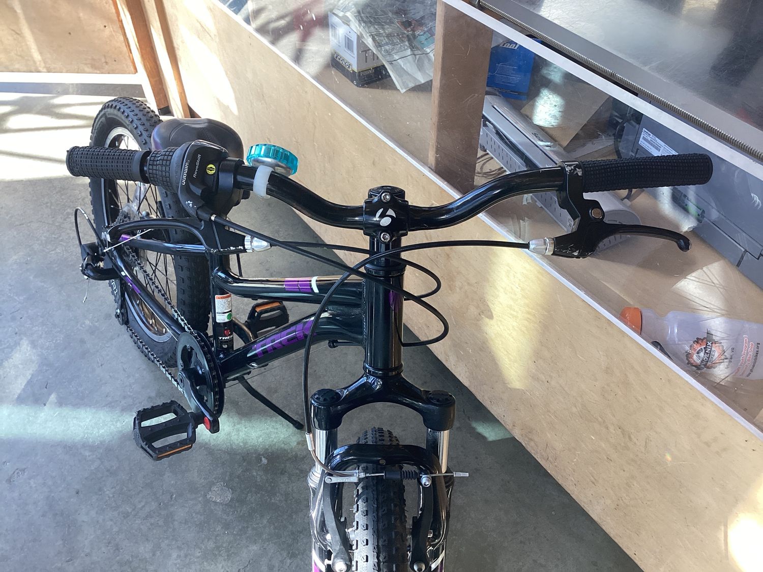 Trek precaliber black/purple