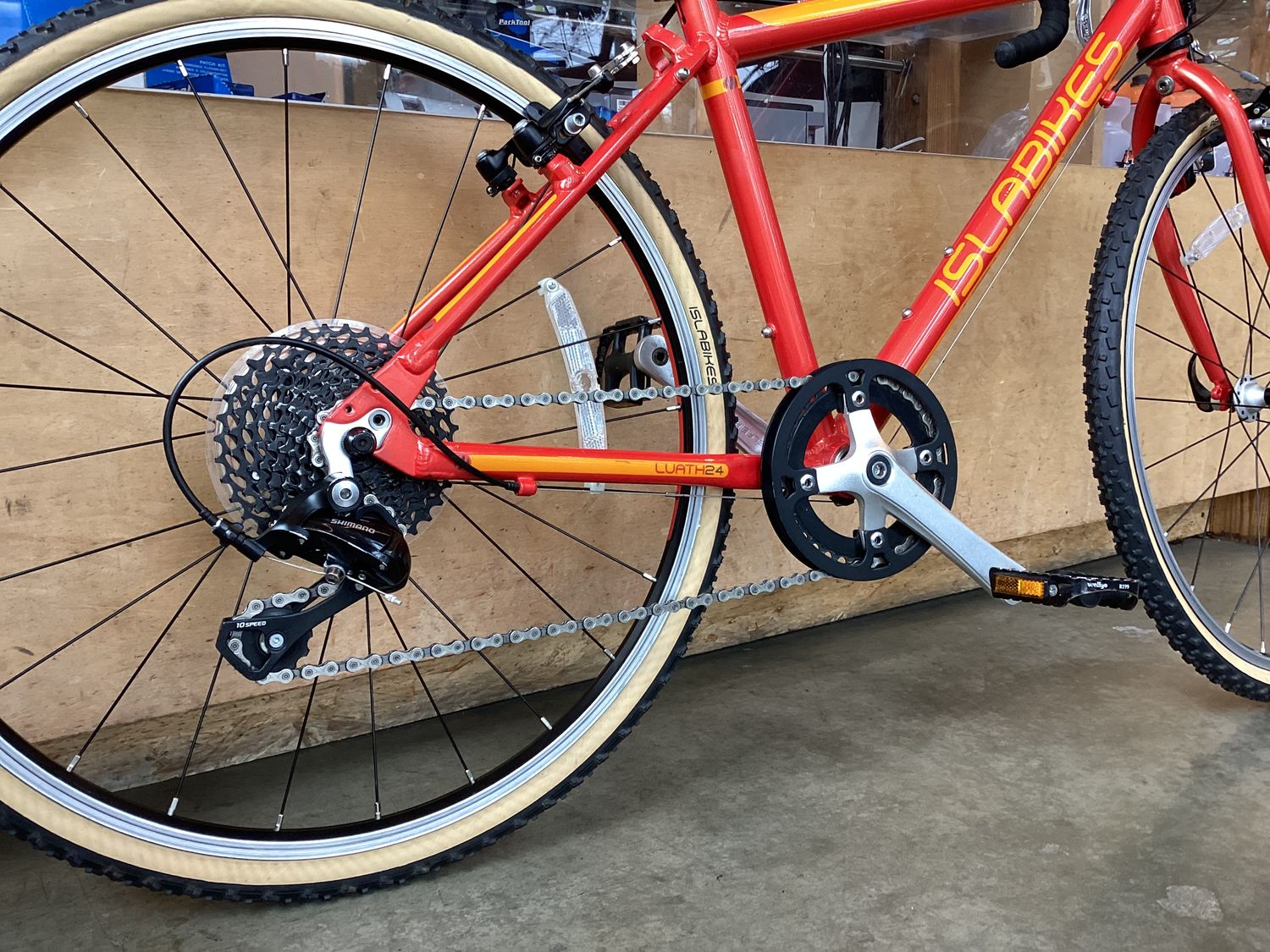 Islabikes Luath 24