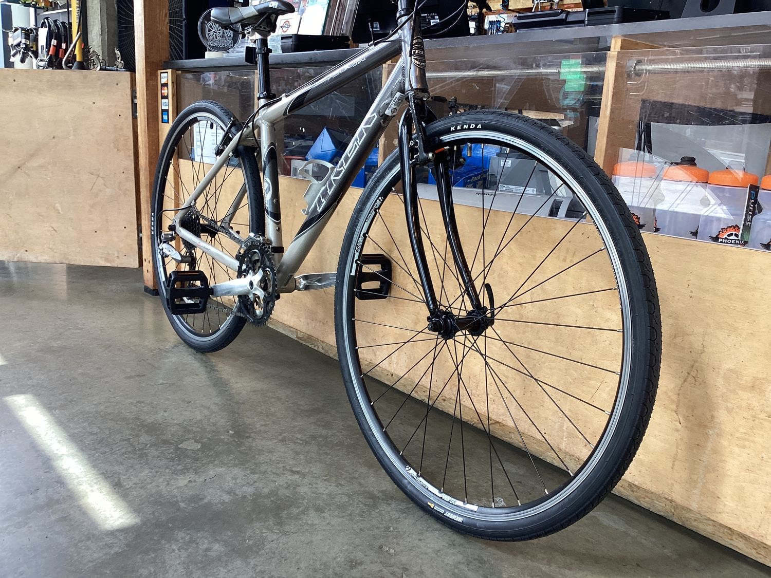 Trek 7500FX