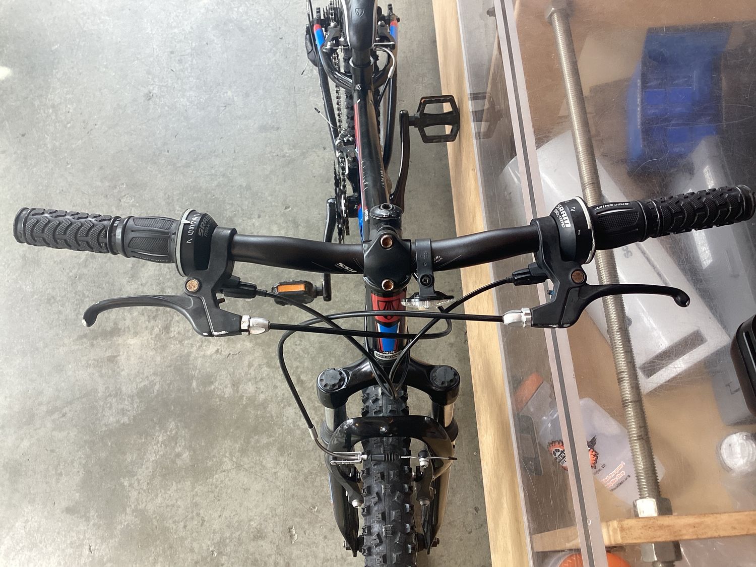 Trek MT220