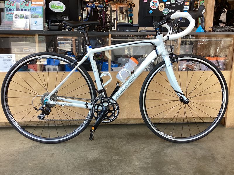Raleigh Revenio 3.0