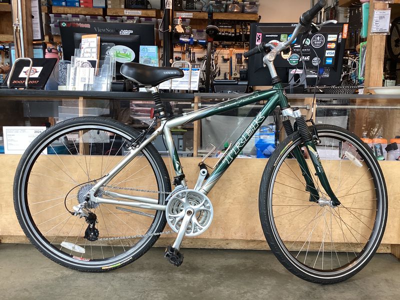 Trek Multitrack 7200