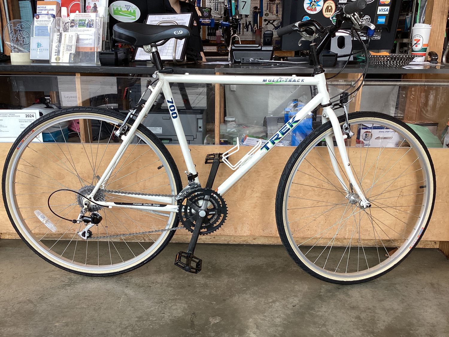 Trek MultiTrack 700