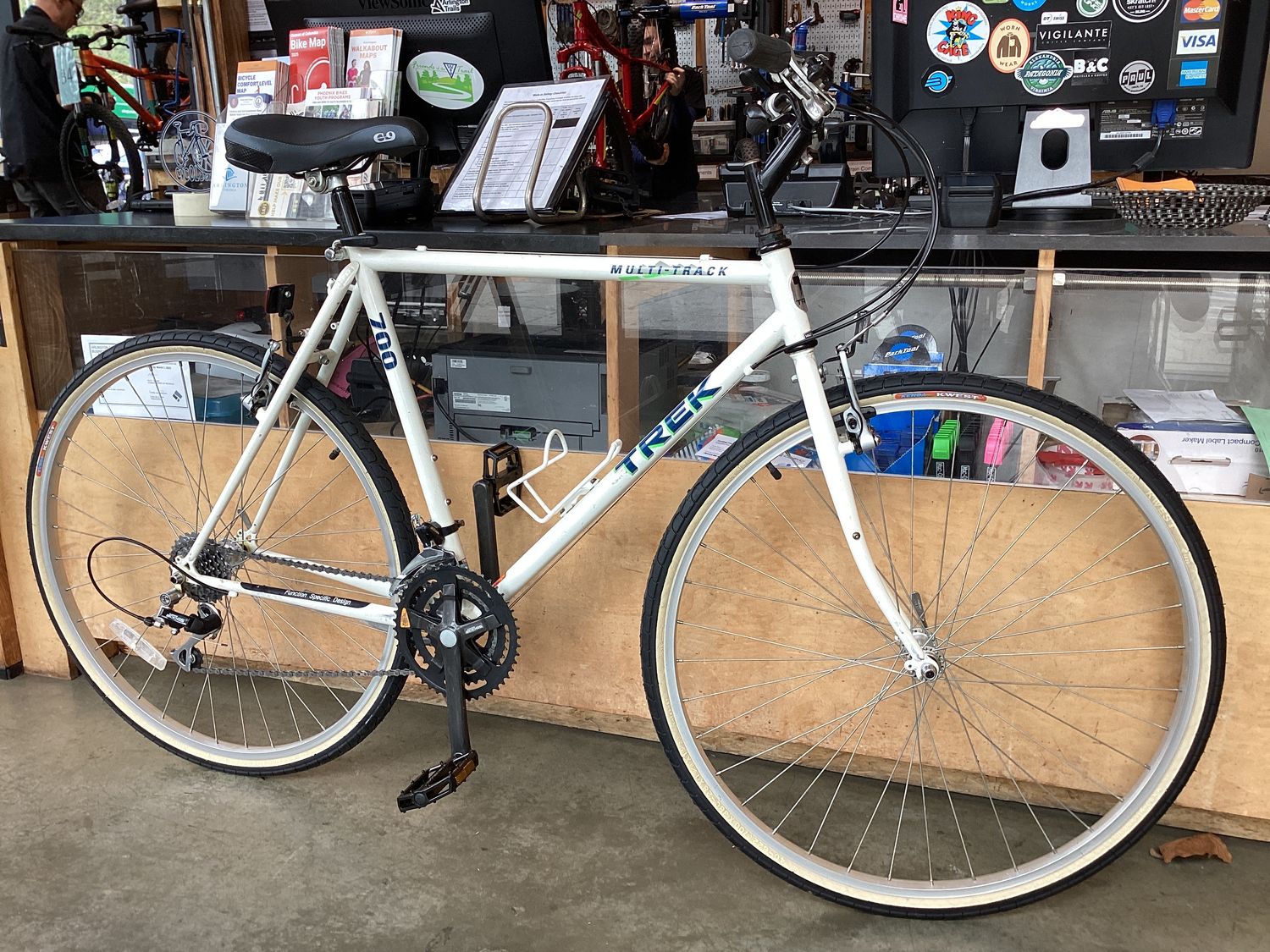 Trek MultiTrack 700