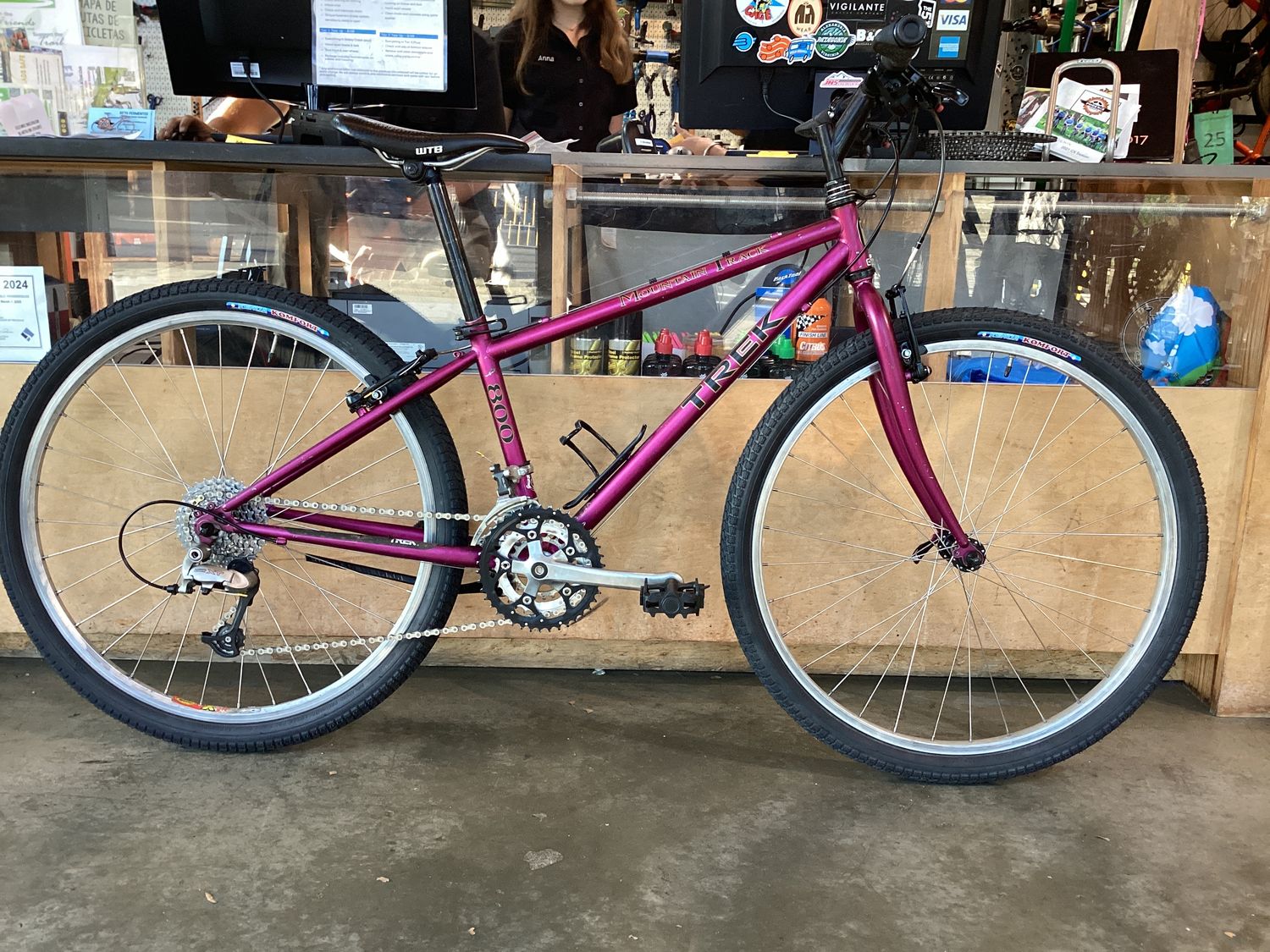 TREK 800 Mountain Track