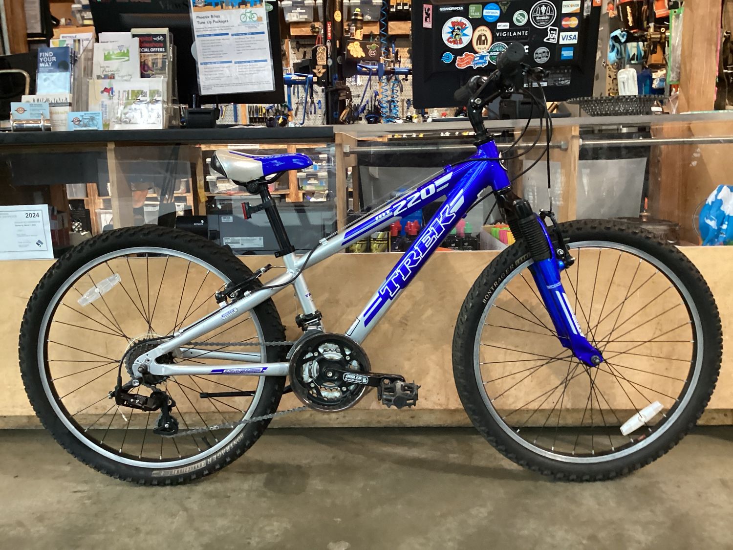TREK Mt 220